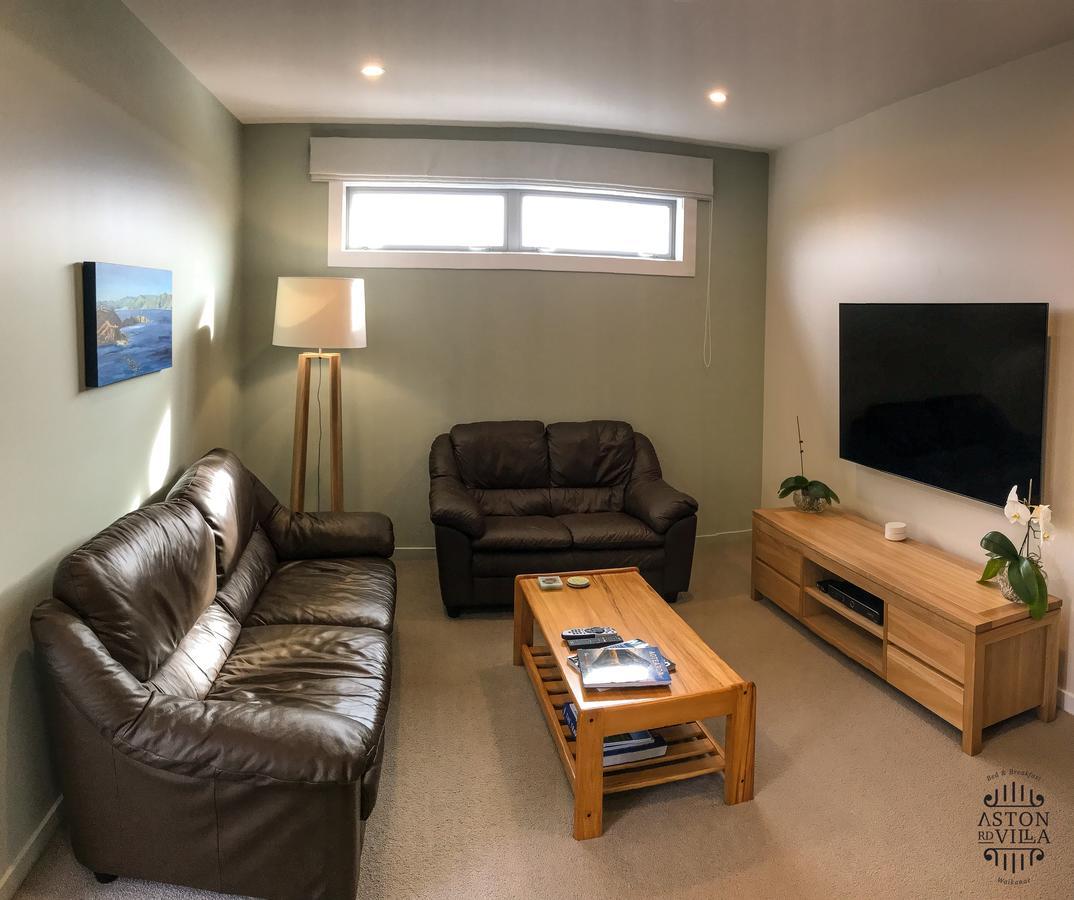 Aston Road Villa Bed & Breakfast Waikanae Eksteriør billede